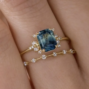 Vintage-ring med blå krystaller