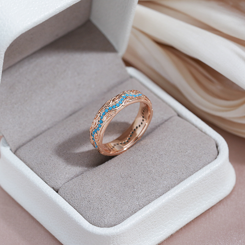 Elegant ring med blå guld emalje