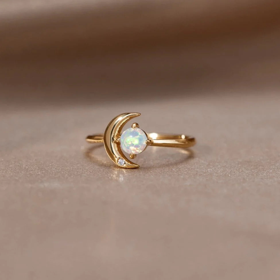 Opal Halvmåne Ring